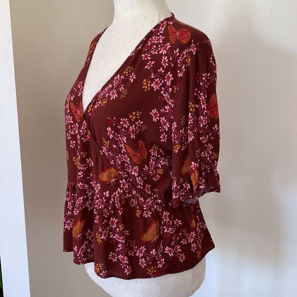 Madewell Crimson Tie-Sleeve Wrap Top in Butterfly Sanctuary Size 8 - Picture 6 of 15
